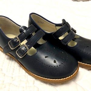 Amilio - Buckle strap toddler shoes